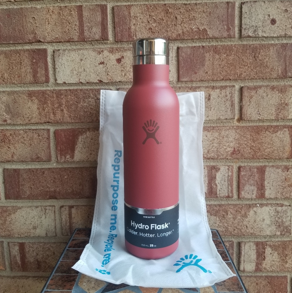 Hydro Flask Limited Edition Skyline Wine Bottle